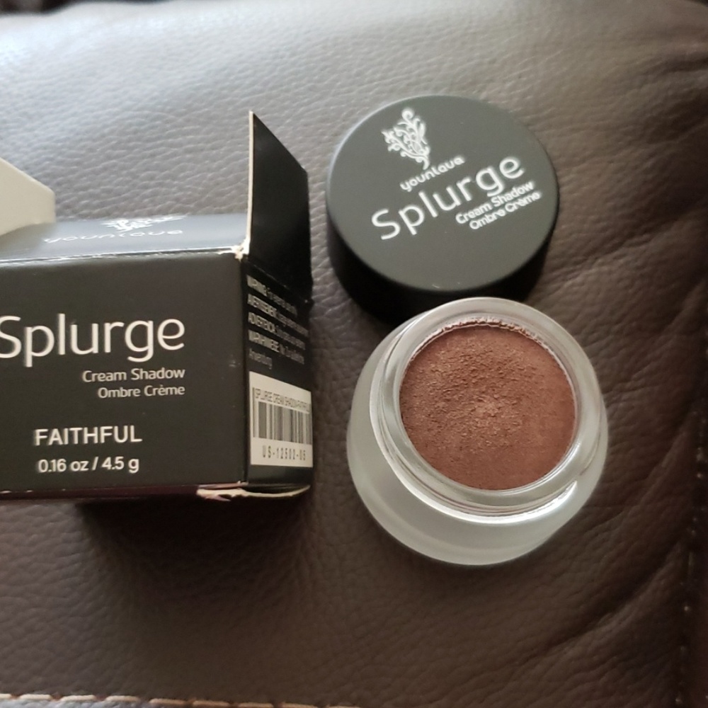 Younique cream shadow